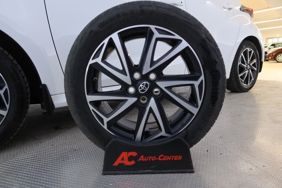 Toyota Yaris vaihtoauto