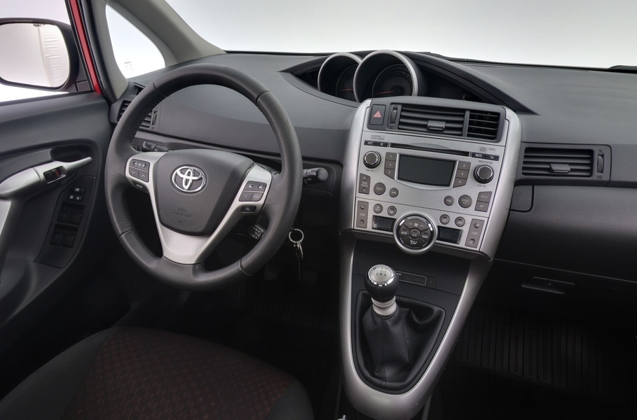 Toyota Verso vaihtoauto