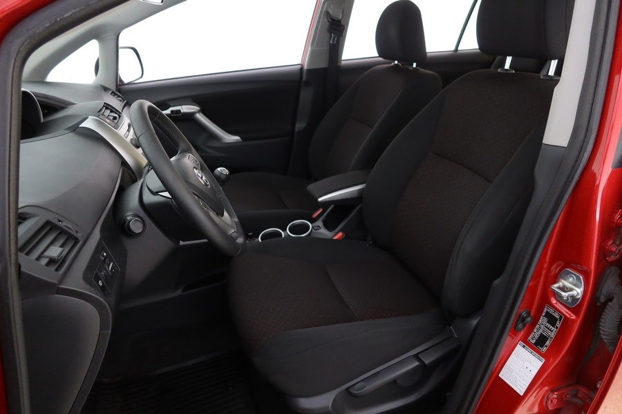 Toyota Verso vaihtoauto