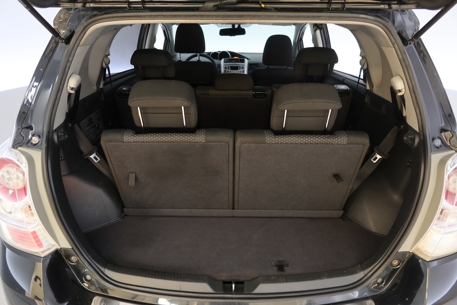 Toyota Verso vaihtoauto