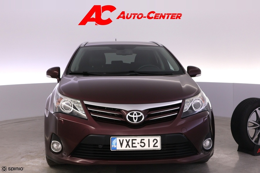 Toyota Avensis vaihtoauto