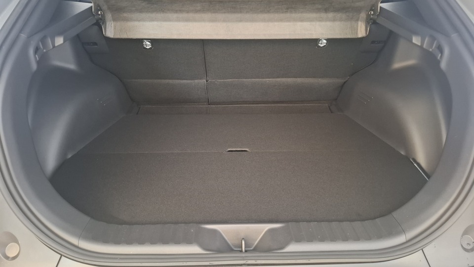 Toyota C-HR+ vaihtoauto