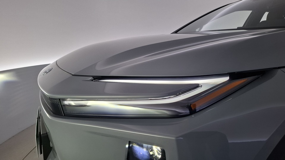 Toyota C-HR+ vaihtoauto