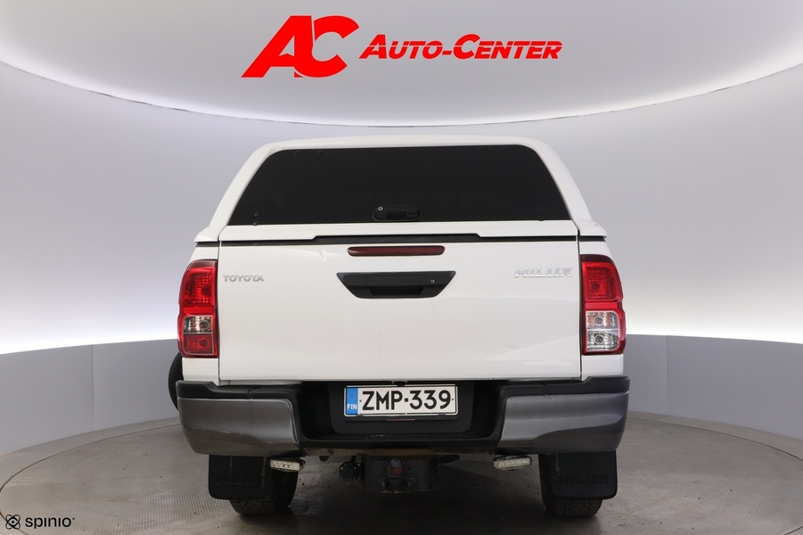 Toyota Hilux vaihtoauto