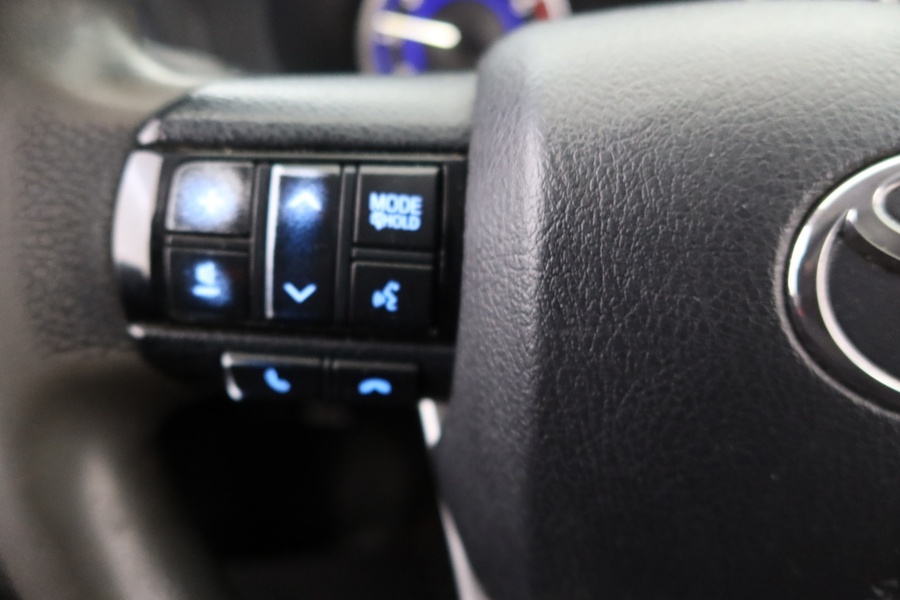 Toyota Hilux vaihtoauto