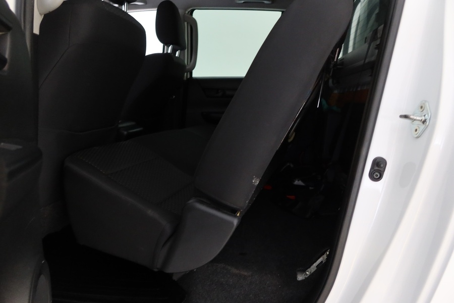 Toyota Hilux vaihtoauto