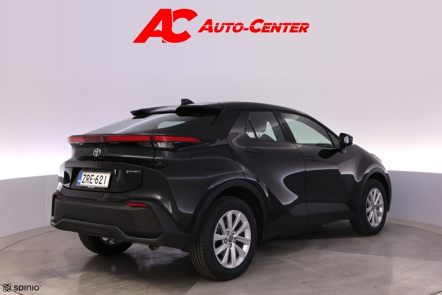 Toyota C-HR vaihtoauto