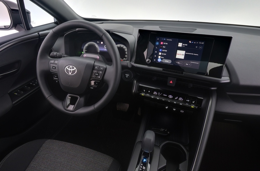 Toyota C-HR vaihtoauto