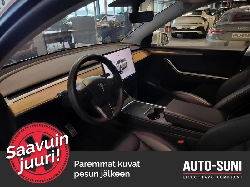 Tesla Model Y vaihtoauto