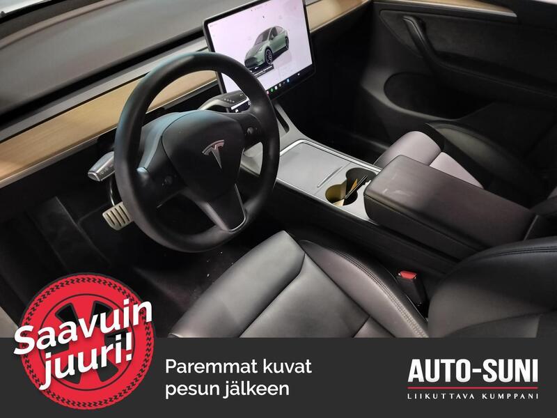 Tesla Model Y vaihtoauto