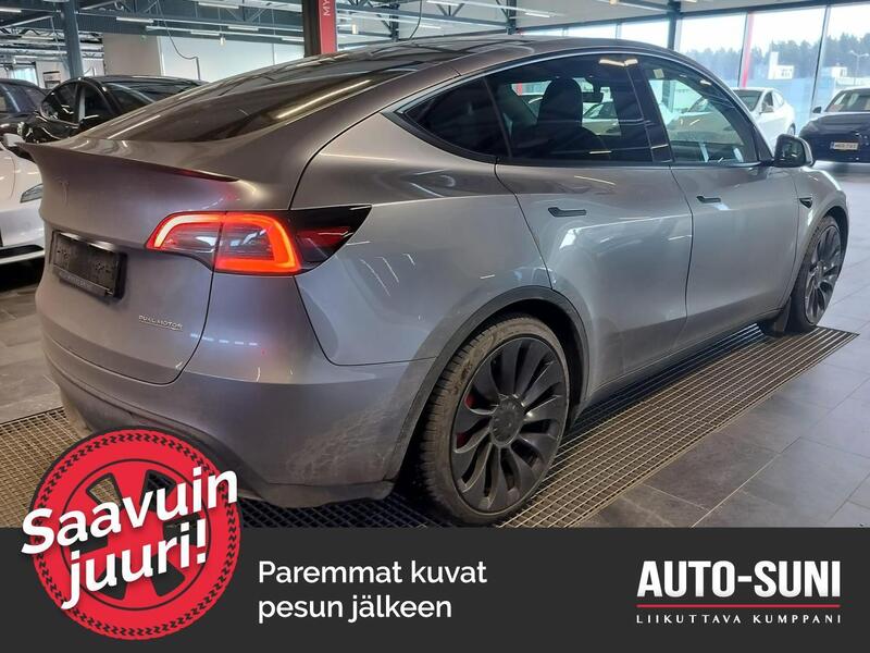 Tesla Model Y vaihtoauto
