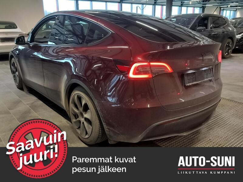 Tesla Model Y vaihtoauto