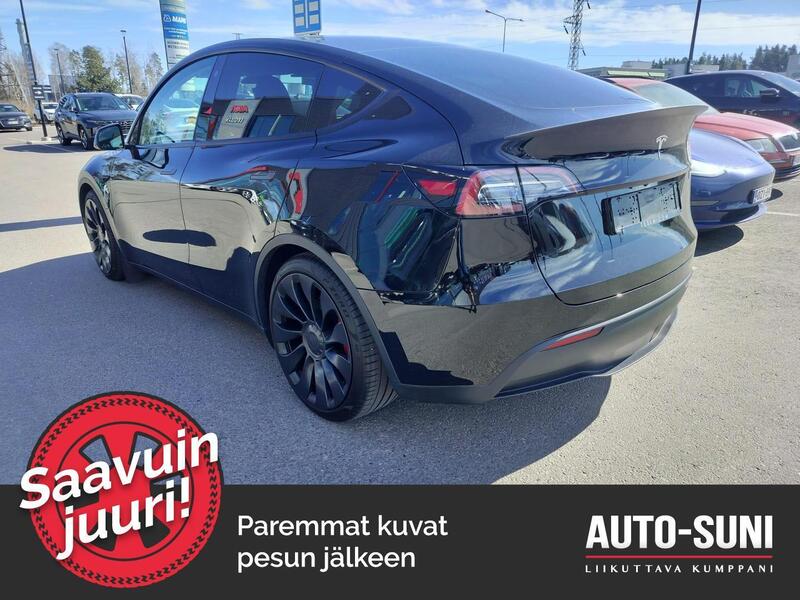 Tesla Model Y vaihtoauto