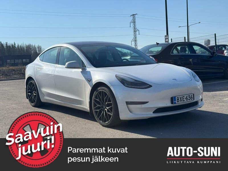 Tesla Model 3 vaihtoauto