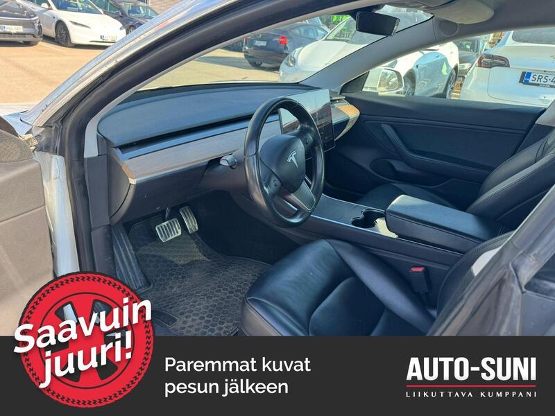 Tesla Model 3 vaihtoauto