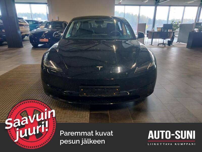 Tesla Model 3 vaihtoauto