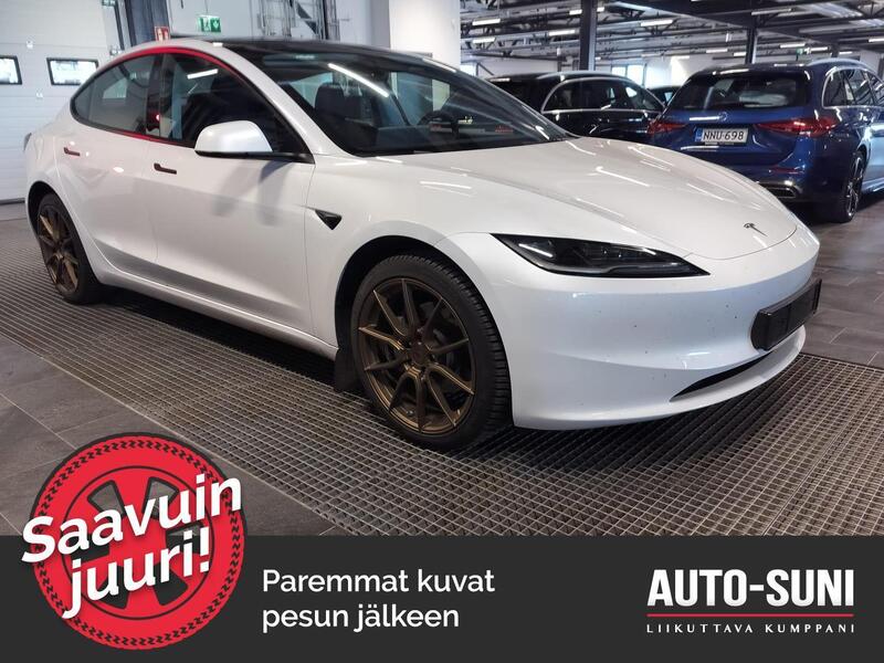 Tesla Model 3 vaihtoauto