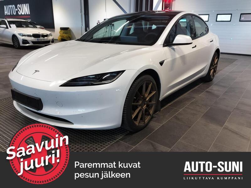 Tesla Model 3 vaihtoauto