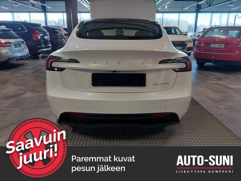 Tesla Model 3 vaihtoauto