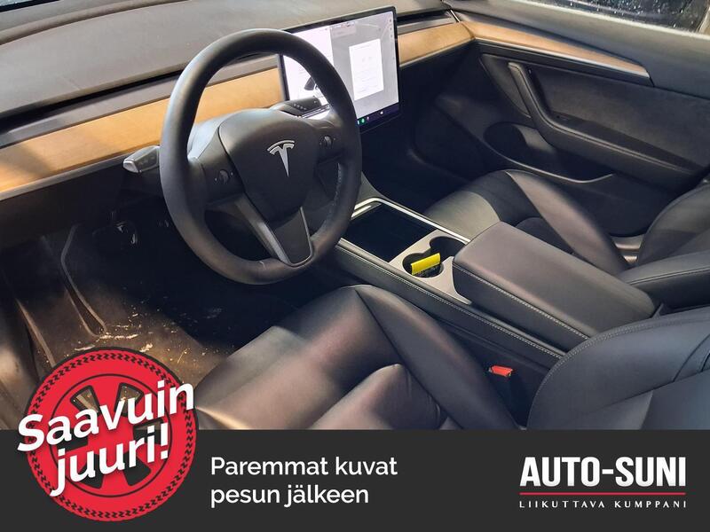 Tesla Model 3 vaihtoauto