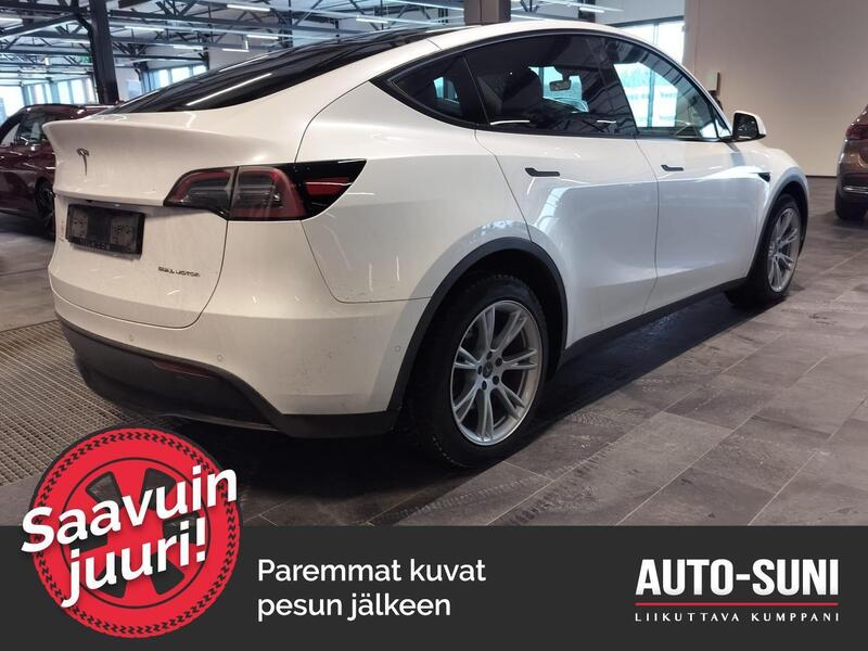 Tesla Model Y vaihtoauto