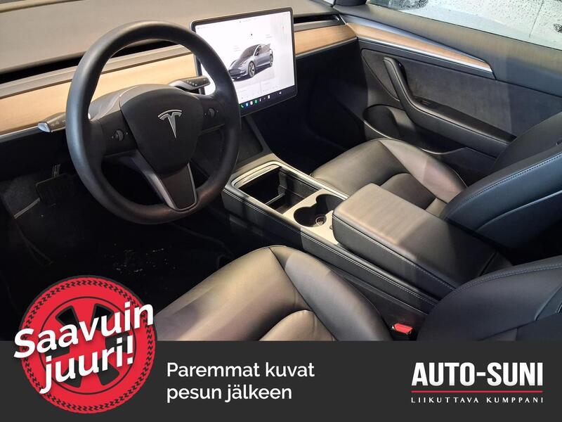 Tesla Model 3 vaihtoauto