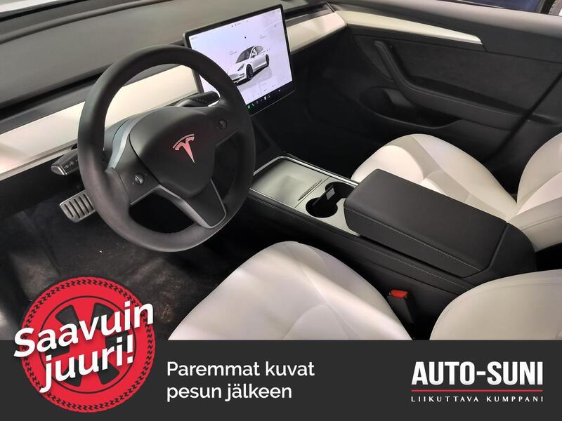 Tesla Model 3 vaihtoauto