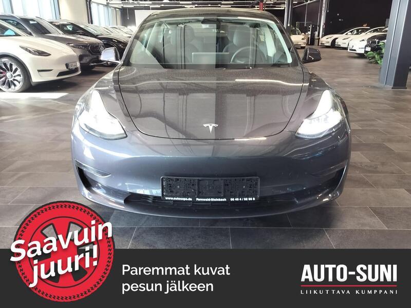 Tesla Model 3 vaihtoauto