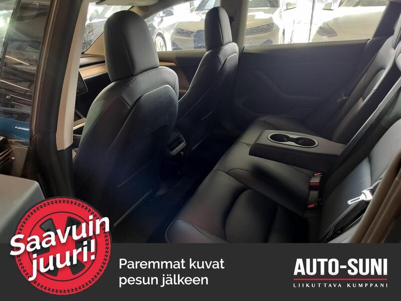 Tesla Model 3 vaihtoauto