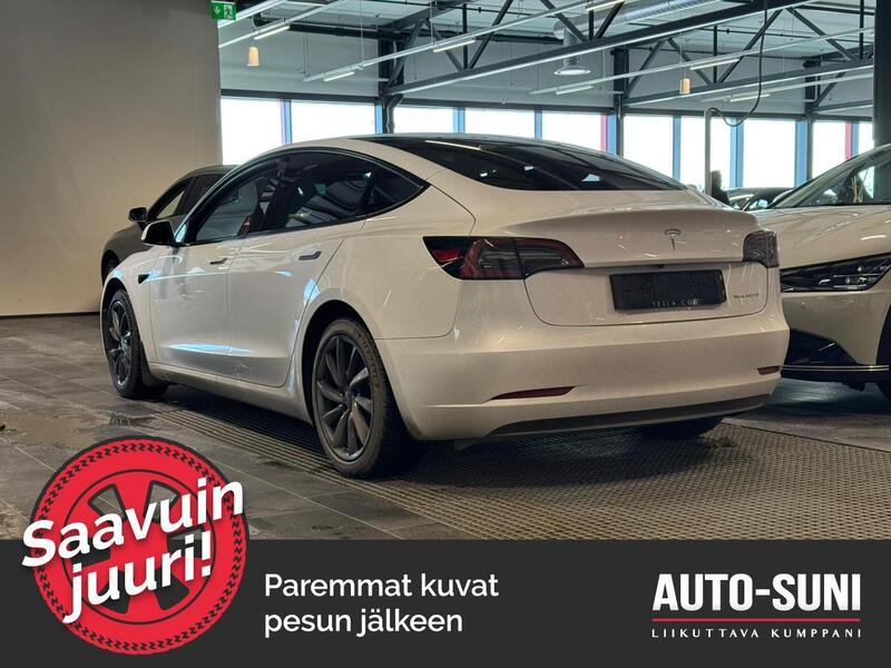 Tesla Model 3 vaihtoauto