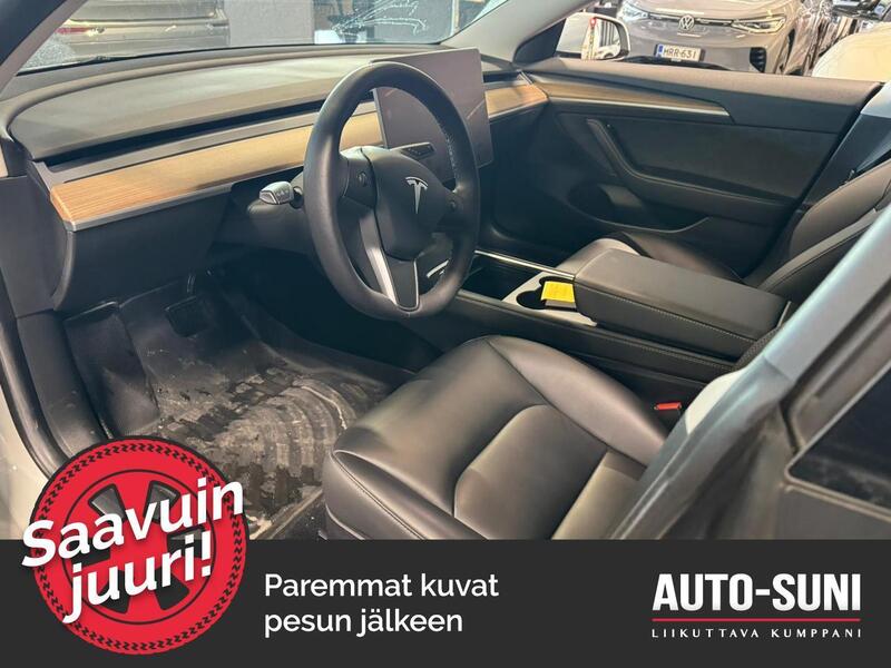 Tesla Model 3 vaihtoauto