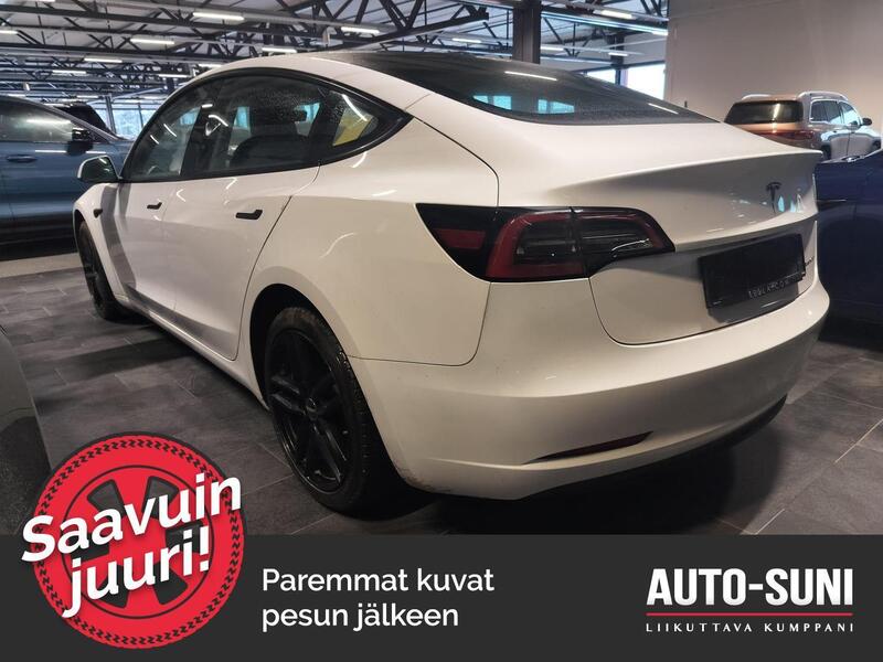 Tesla Model 3 vaihtoauto