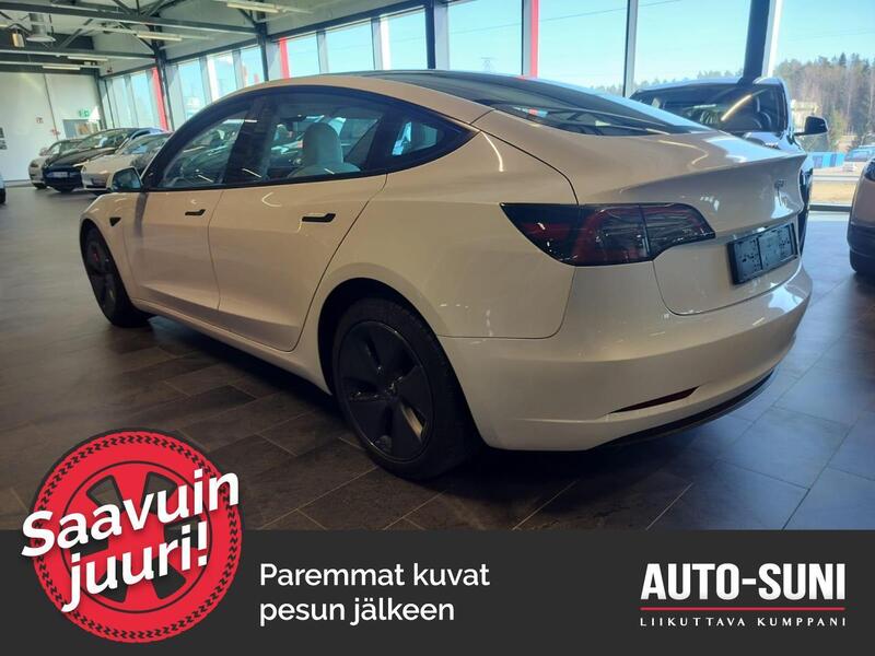 Tesla Model 3 vaihtoauto