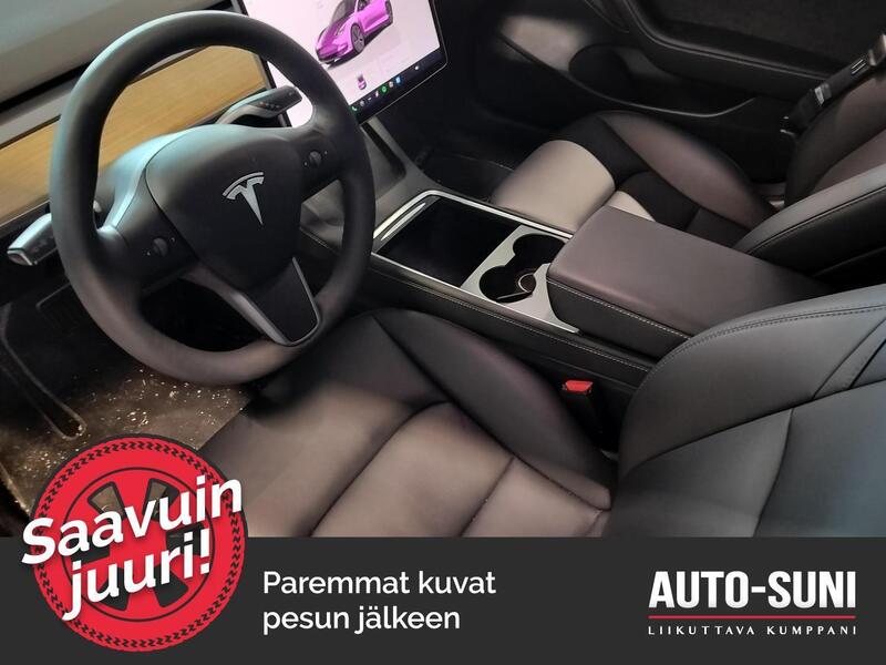 Tesla Model 3 vaihtoauto