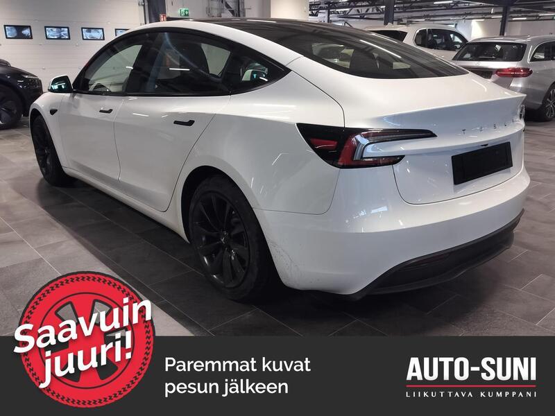 Tesla Model 3 vaihtoauto