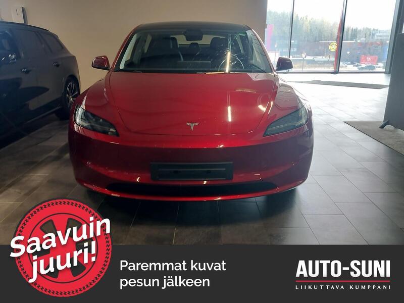 Tesla Model 3 vaihtoauto