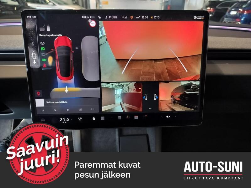 Tesla Model 3 vaihtoauto