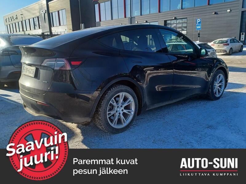 Tesla Model Y vaihtoauto