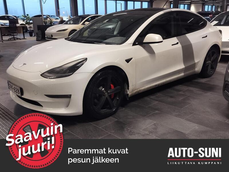 Tesla Model 3 vaihtoauto