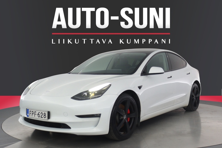 Tesla Model 3 vaihtoauto