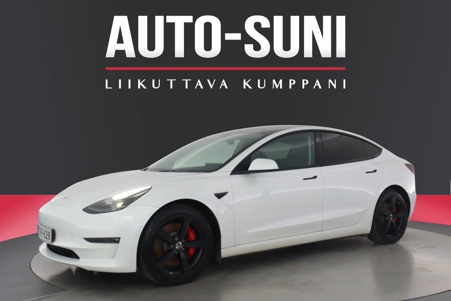 Tesla Model 3 vaihtoauto