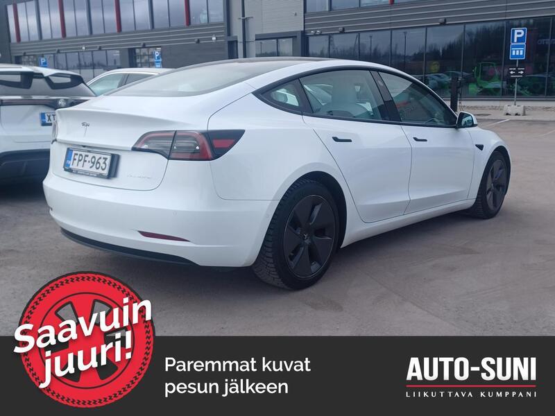 Tesla Model 3 vaihtoauto