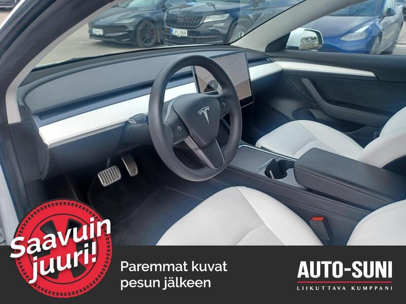 Tesla Model 3 vaihtoauto