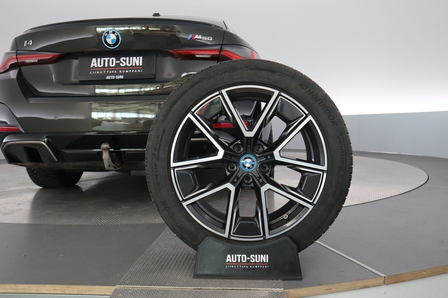 BMW i4 M50 vaihtoauto