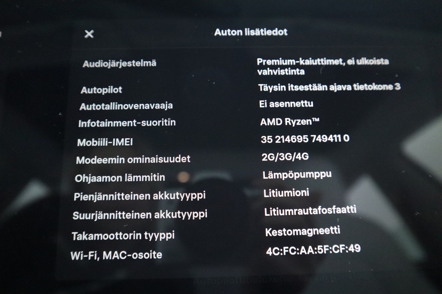 Tesla Model 3 vaihtoauto