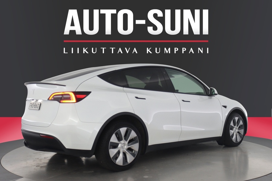 Tesla Model Y vaihtoauto