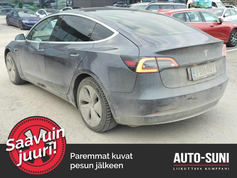 Tesla Model 3 vaihtoauto
