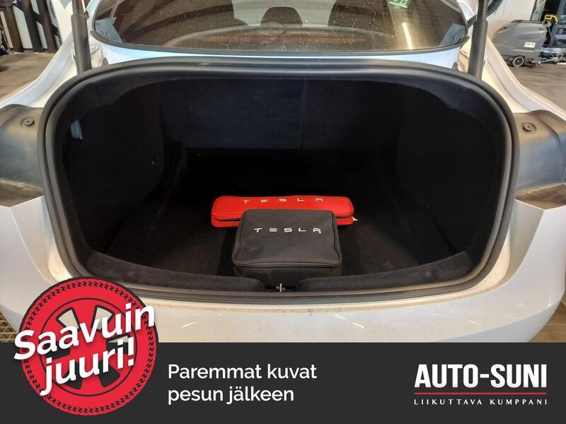 Tesla Model 3 vaihtoauto