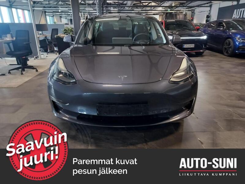 Tesla Model 3 vaihtoauto