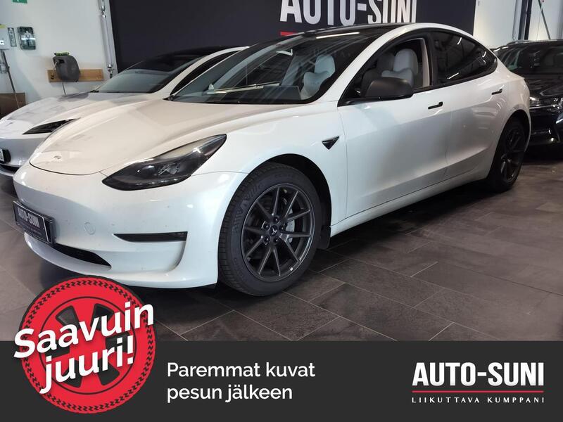 Tesla Model 3 vaihtoauto